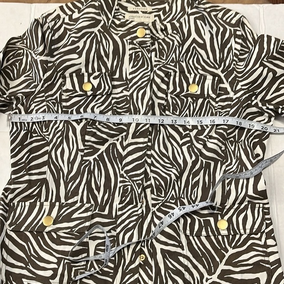 Jones New York-L-Olive Green and white-zebra print, denim type jacket. - Picture 10 of 12